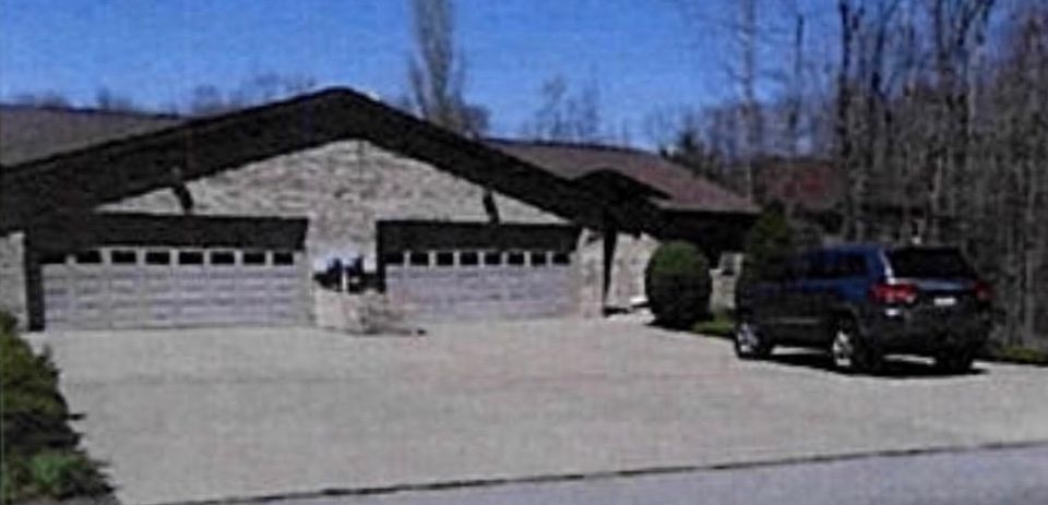 1st image of 311 Woodcrest Dr