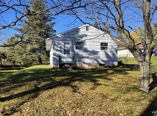 41 Evans Cir, Silver Bay, MN 55614