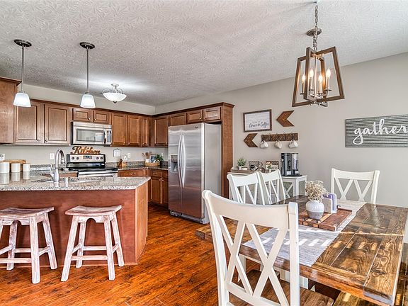 5th image of 269 Cedar Run St