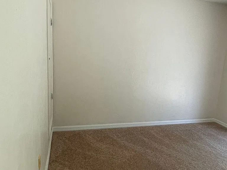 3504 NW 37th Ave — Photo 13