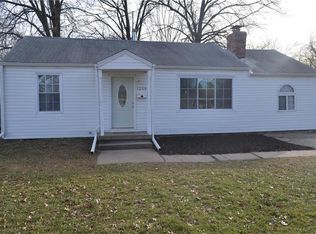 1209 E Fredrickson Dr, Olathe, KS 66061