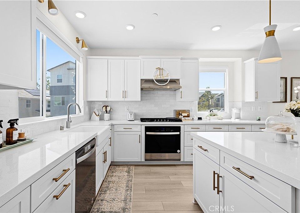 1st image of 27553 Sanctuary Ct