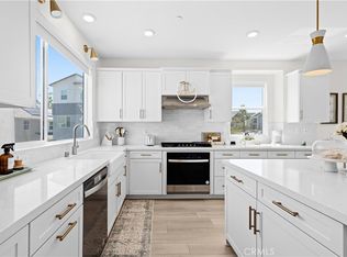 27553 Sanctuary Ct, Stevenson Ranch, CA 91381