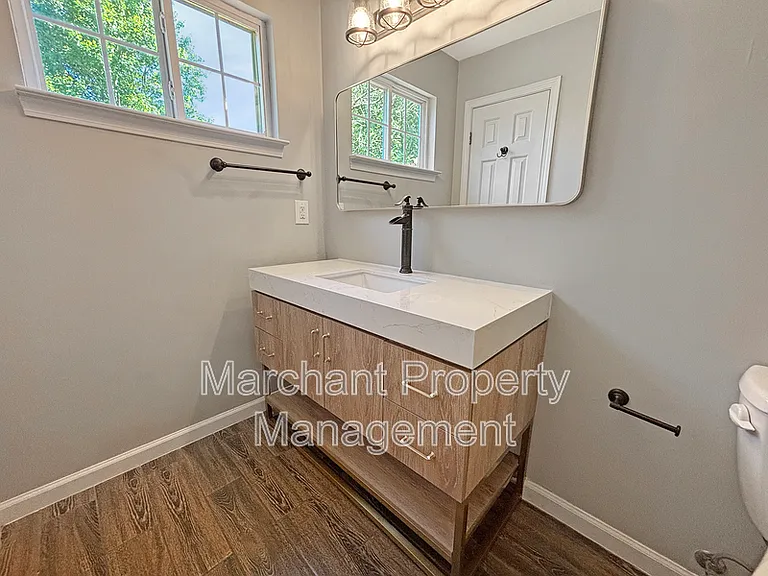 110 Golden Crest Ct — Photo 19