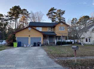 409 Foxlair Ln, Havelock, NC 28532