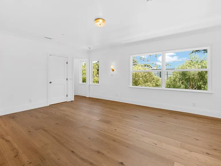 829 Idaho Ave — Photo 3