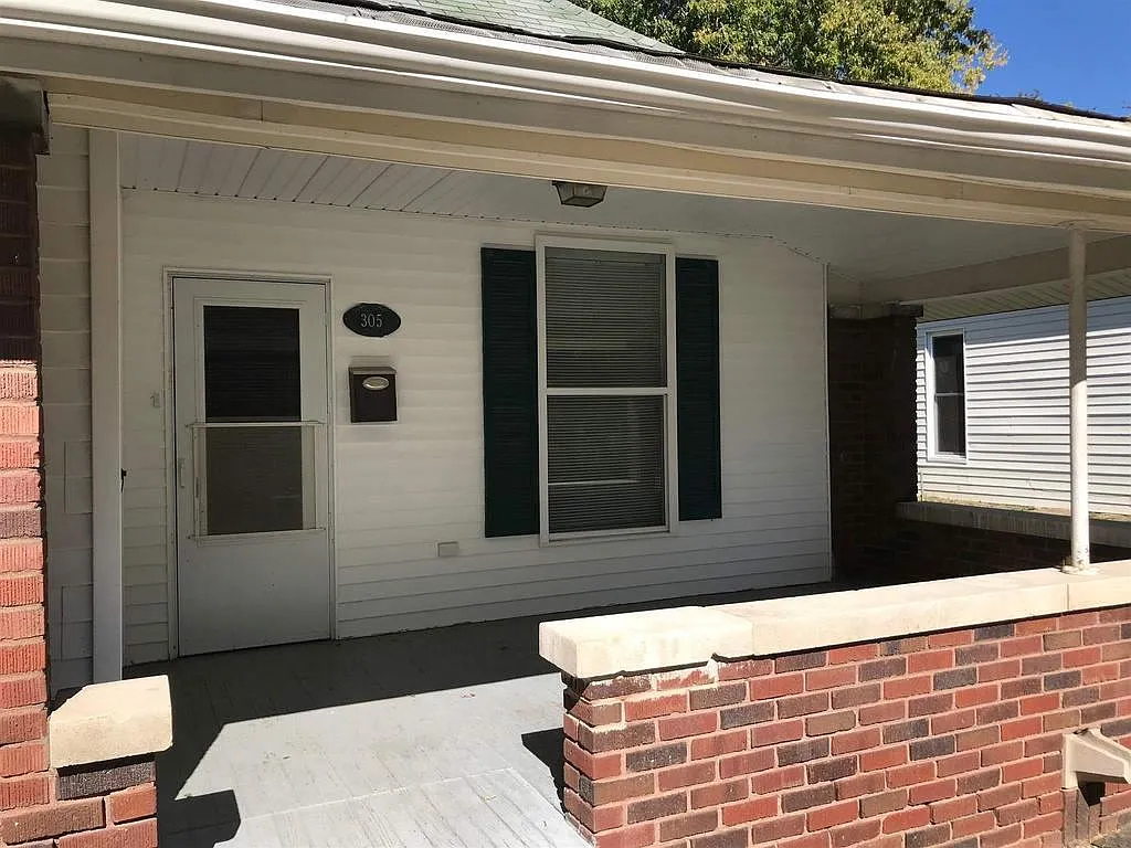4 bed, 1234 sqft, $4,200 — Photo 3
