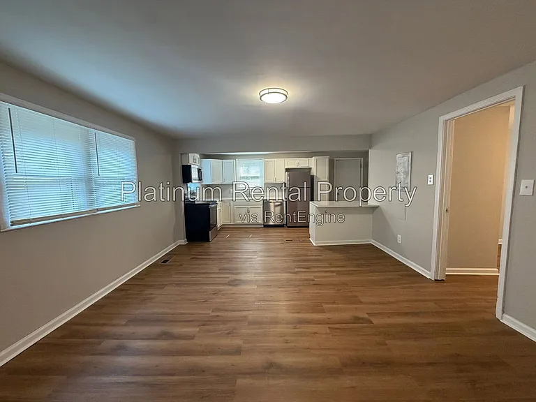 3224 Forrest Hills Dr SW — Photo 9