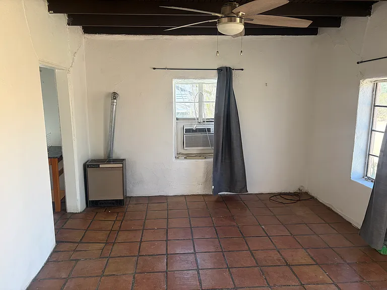 1211 E Adelaide Dr — Photo 5