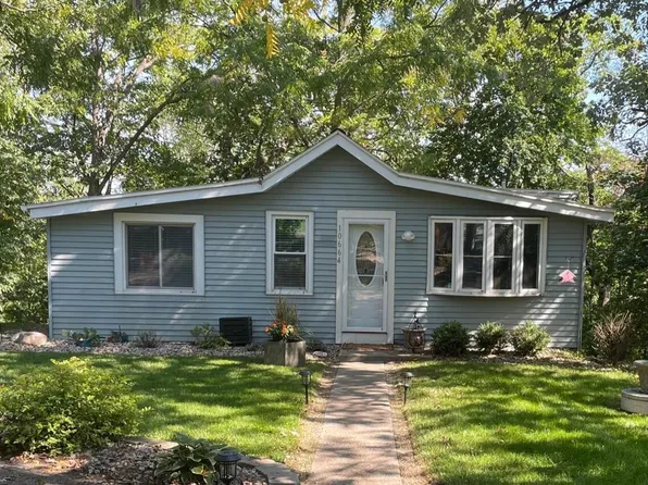 W344S10664 Island View LANE, Mukwonago, WI 53149