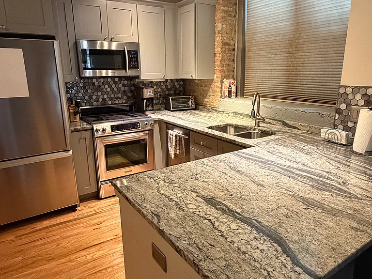 1735 N Paulina St #121 — Photo 5