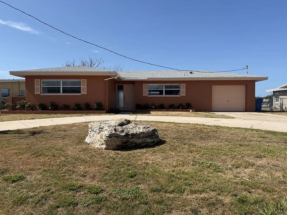 1st image of 461 41st Ave