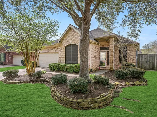 1448 N Riviera Cir, Pearland, TX 77581