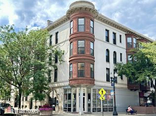 604 W Surf St APT 3, Chicago, IL 60657