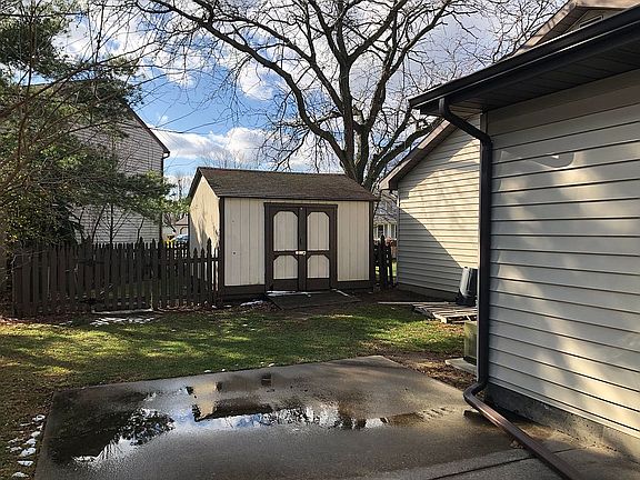 3rd image of 2531 Knollridge Dr