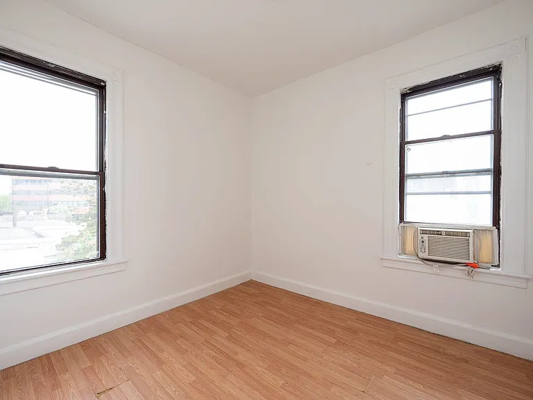 66 Van Reipen Ave #2 — Photo 7