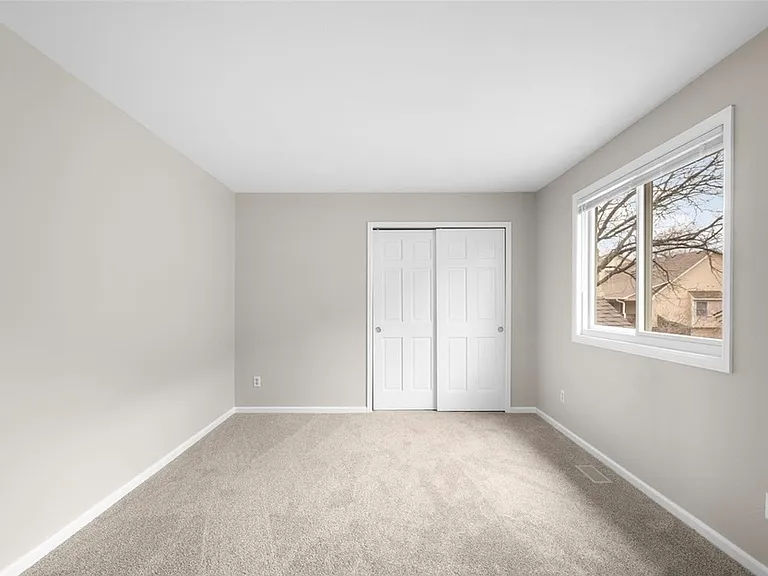 3205 S Tulare Ct — Photo 13