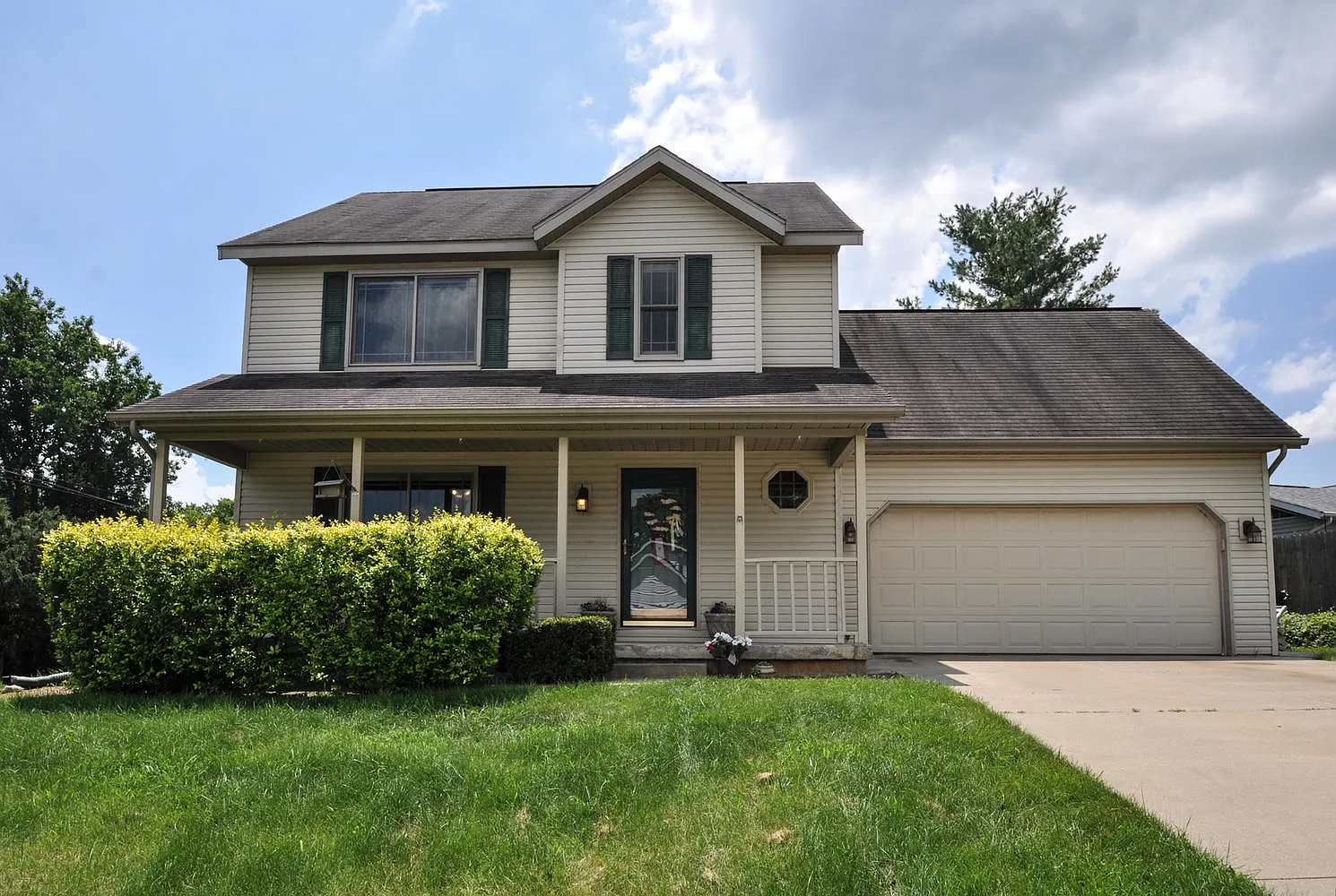 501 W Estate Dr photo 1