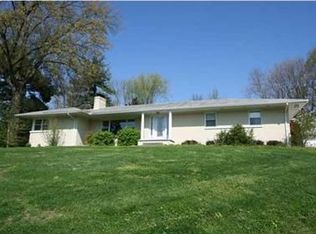 320 E Buena Vista Rd, Evansville, IN