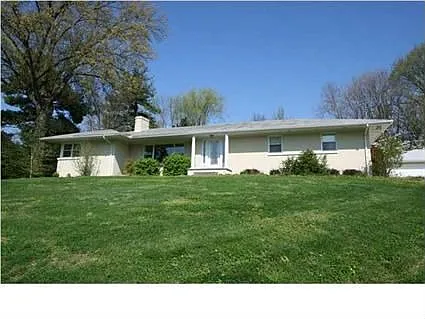320 E Buena Vista Rd photo 1