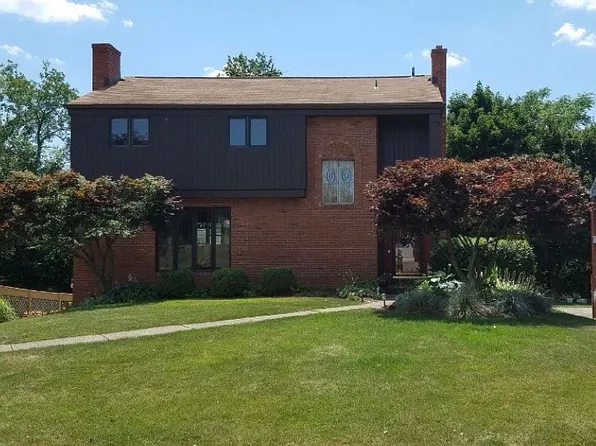 5118 Frich Dr, Pittsburgh, PA 15227