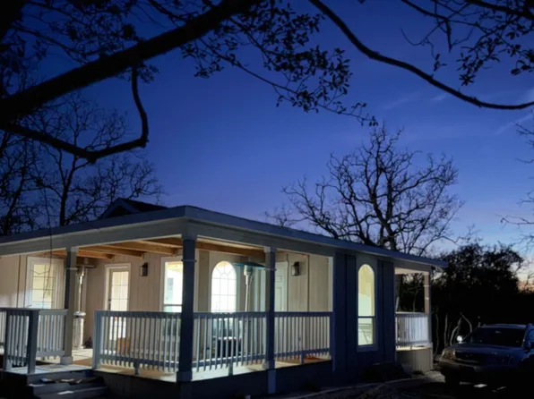 802 Lakeview Ln, Somerville, TX 77879