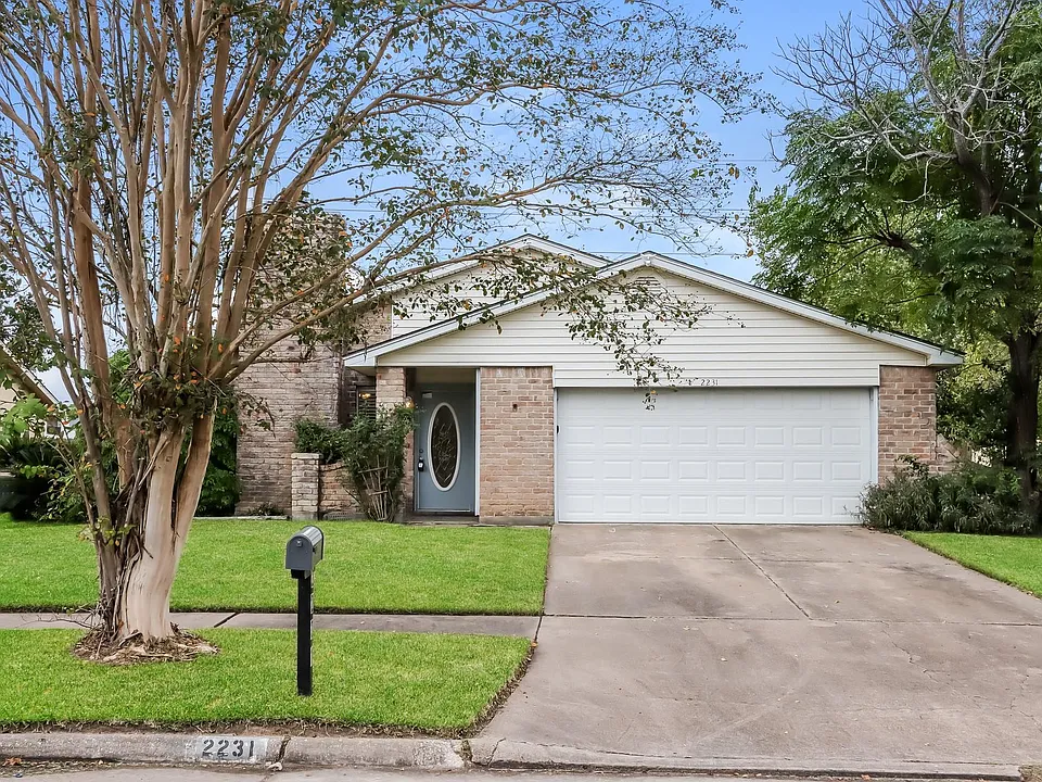 2231 Anthony Hay Ln
