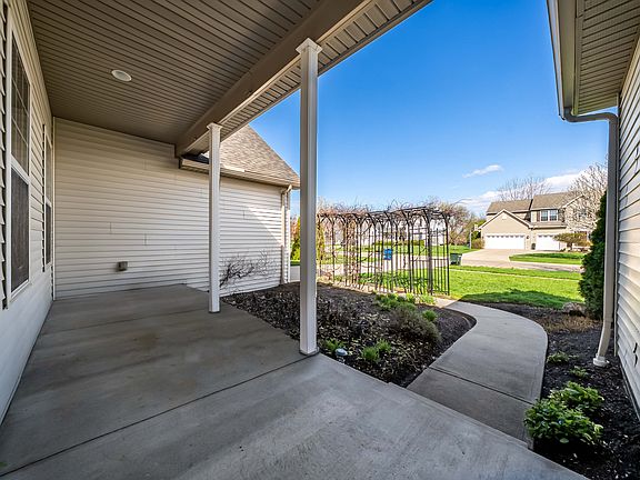 4th image of 3834 Swinton Cir