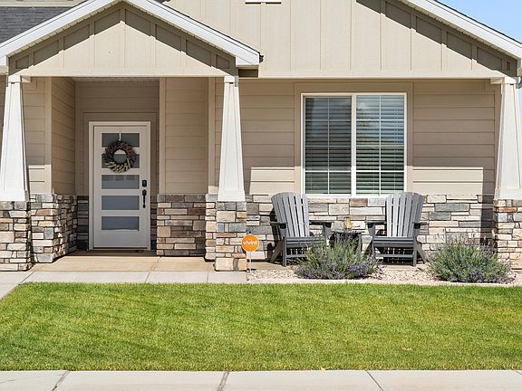 3rd image of 1946 W 4675 N