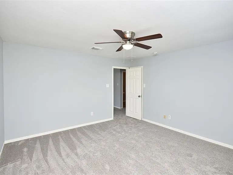 2714 Indigo Stone Ln — Photo 35