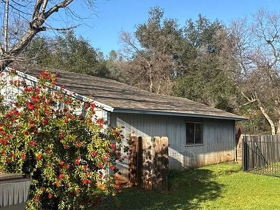 3rd image of 5093 Chico St