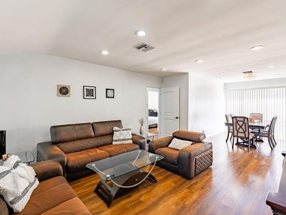 1st image of 5705 Bucknell Ave