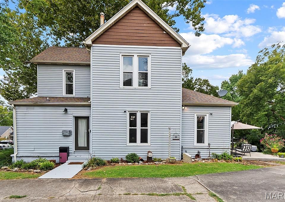 1st image of 214 W Mary St