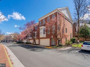 1488 Northern Neck Dr, Vienna, VA 22182
