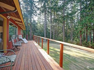 871 Blackburn Rd, Camano Island, WA 98282