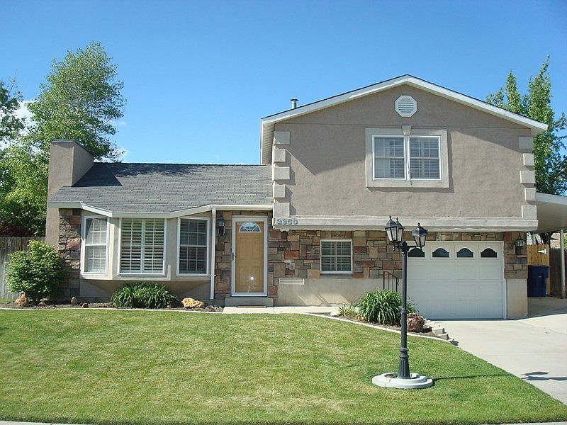 1st image of 3350 W Kingsbrook Ave