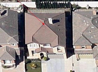 28 Sorbonne St, Westminster, CA 92683