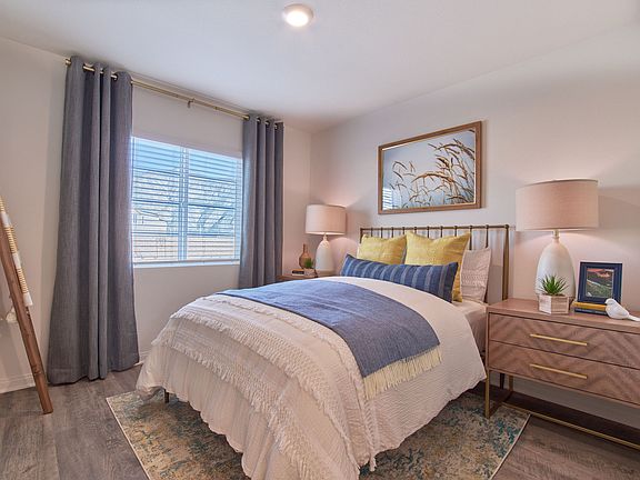 5th image of 642 Field Maple Pl #1091797