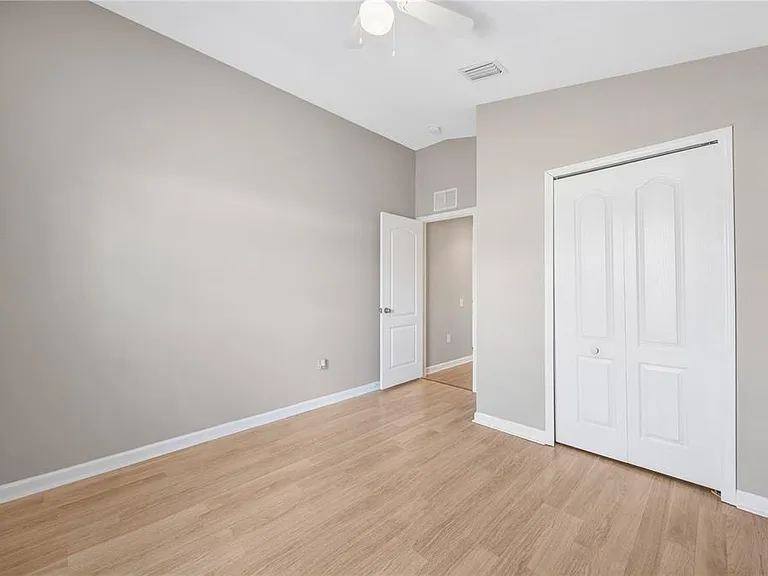 30435 Annadale Dr — Photo 32