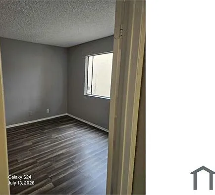 15916 Vanowen St #110 — Photo 8