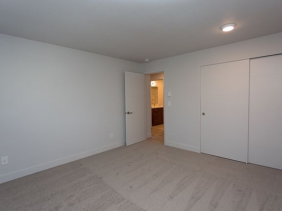 4th image of 5900 Soundview Dr APT 103