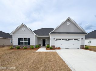 717 Ellabond St, Sneads Ferry, NC 28460