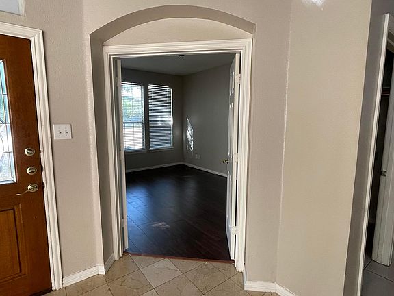 3rd image of 1506 Mossy Glen Ct
