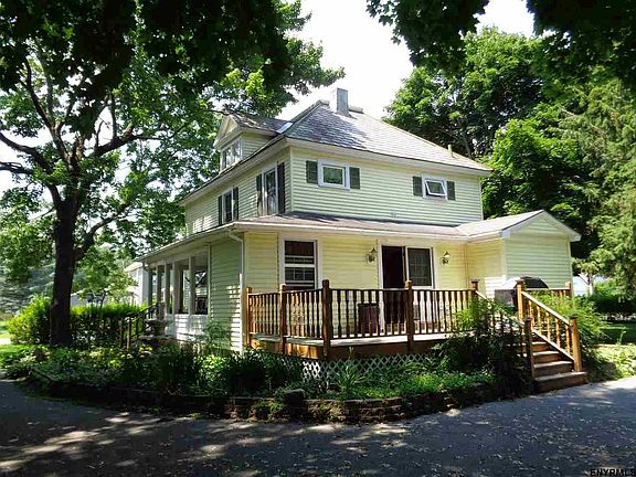 2nd image of 34 Boulevard St