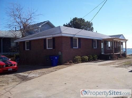 1st image of 1335 Bayville St
