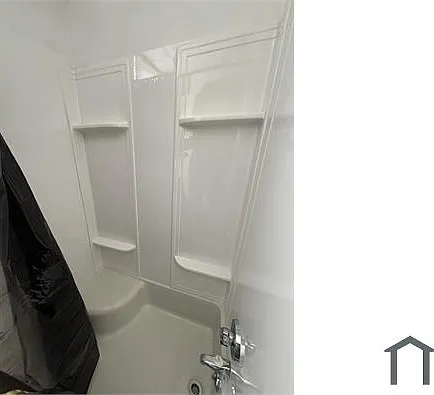 24 Pearl St #2 — Photo 2