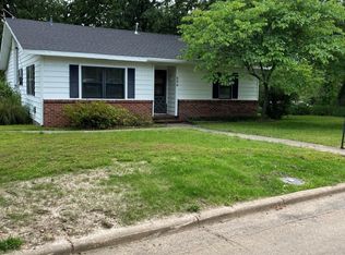 606 E 41st St, Joplin, MO 64804