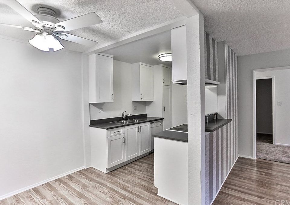 1st image of 1040 W Macarthur Blvd APT 83