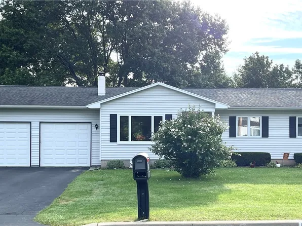 19 East Ave, Livonia, NY 14487