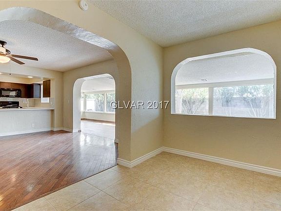 5th image of 5446 Black Knight Cir